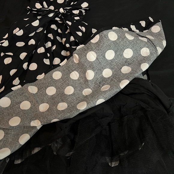 Hearts & Roses black and white pinup swing dress with crinoline - Picture 3 of 5